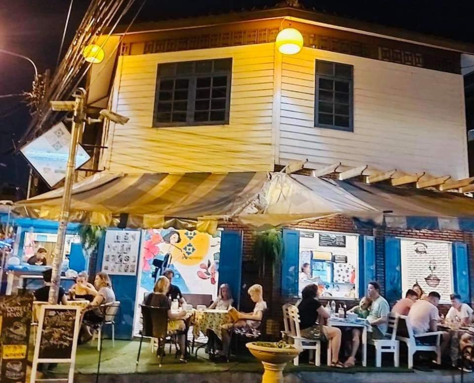 Baan Bangkok Home Екстериор снимка